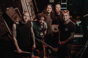 Born Of Osiris partage un clip vidéo live de sa chanson Under The Gun