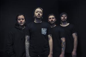 Connor Deffley quitte Lorna Shore