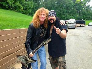 Dave Mustaine a failli engager Dimebag Darrell et Vinnie Paul pour Megadeth en 1988