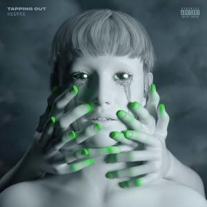 Issues sortira prochainement un single intitulé Tapping Out