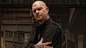 Ivan Moody de Five Finger Death Punch célèbre une année entière de sobriété