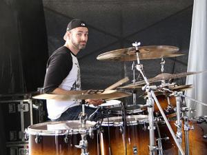 Maître Halpern donne une leçon de groove dans ce play-through pour Garden In The Bones