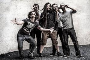 Monuments sort un nouveau single intitulé Mirror Image