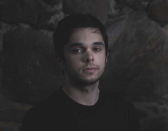 Nicolas Delestrade de Novelists annonce son nouveau modèle de basse signature