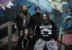 Soulfly sort une lyric vidéo pour la chanson Under Rapture issue de l&rsquo;album Ritual