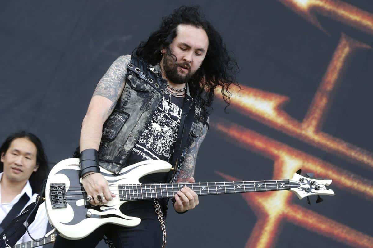 Dragonforce et Frédéric Leclercq se séparent, Stevie T le remplacera temporairement