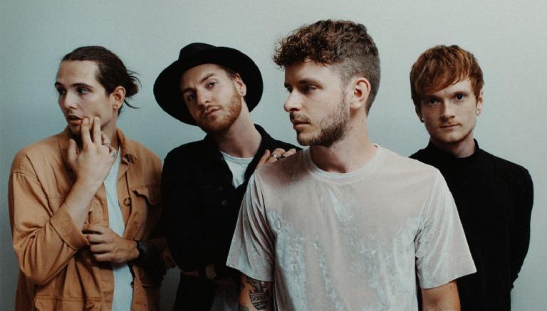 Normandie sort une performance live de sa chanson Enough