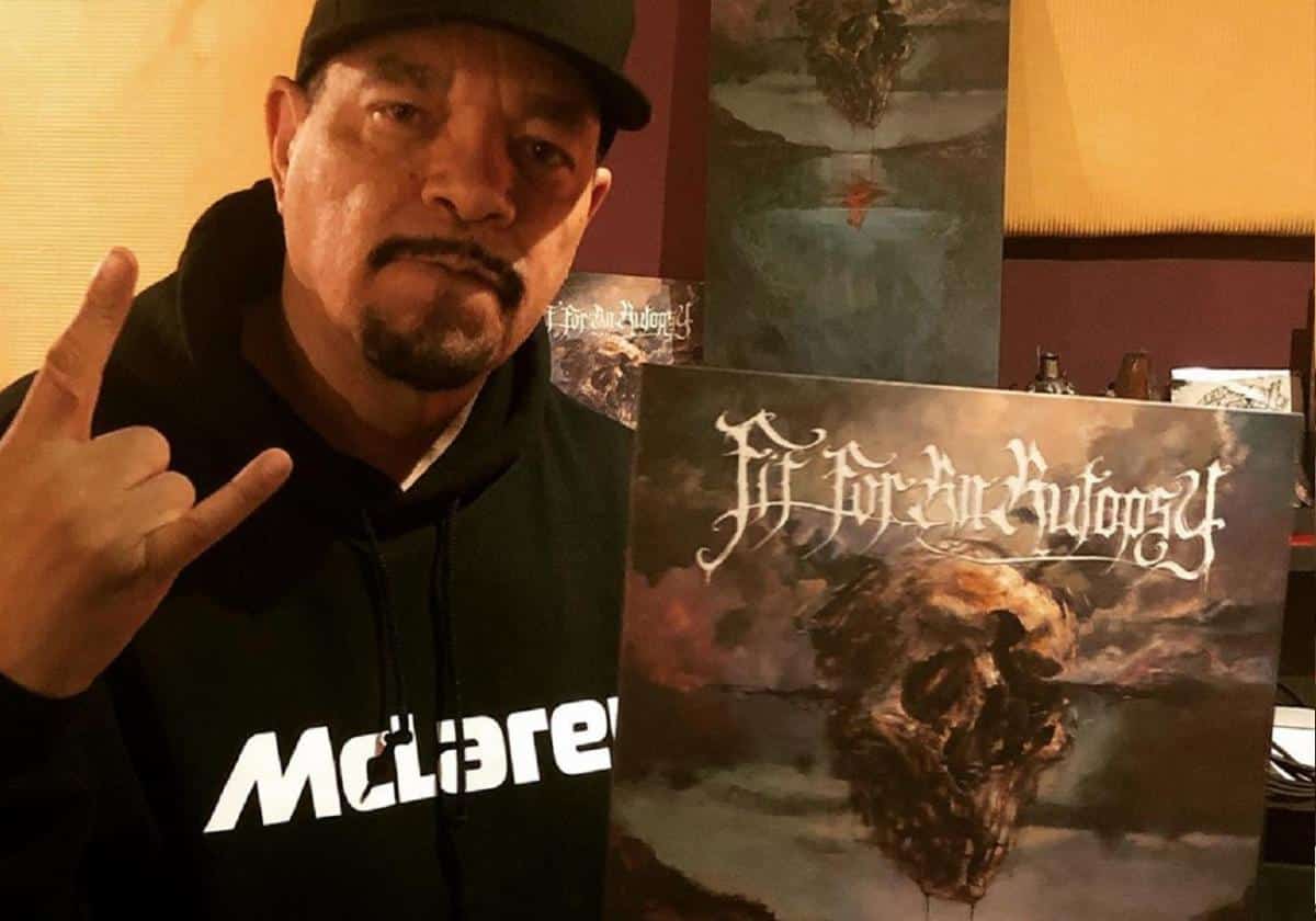 Ice T montre son soutien à Fit For An Autopsy !