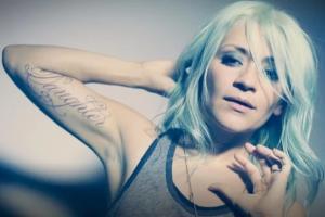 L’ancienne chanteuse de Flyleaf confirme qu’elle aimerait créer un nouveau groupe avec Ben de Breaking Benjamin