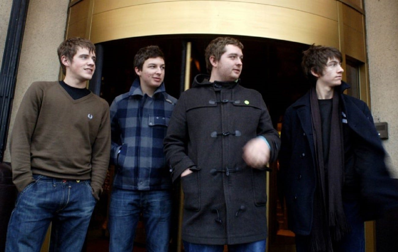 L&rsquo;ancien bassiste de Arctic Monkeys a pensé au suicide après son départ du groupe de Rock