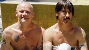 Flea de Red Hot Chili Peppers fait allusion à sa relation tumultueuse avec Anthony Kiedis