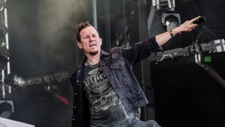 Jake E de Cyhra : “Je veux devenir le prochain Iron Maiden”