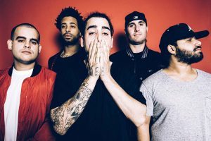 Volumes renvoie le chanteur Gus Farias du groupe de Metalcore