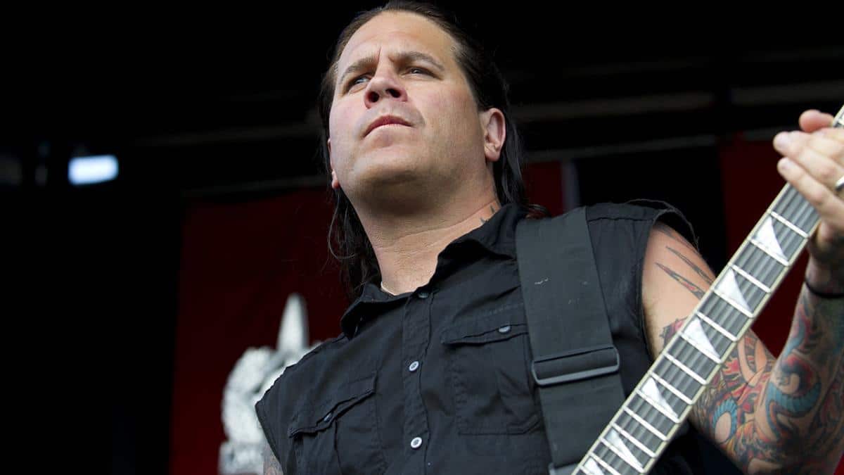 Des ex-musiciens de Machine Head ont créé une nouvelle chanson avec des membres de Megadeth et Bleeding Through