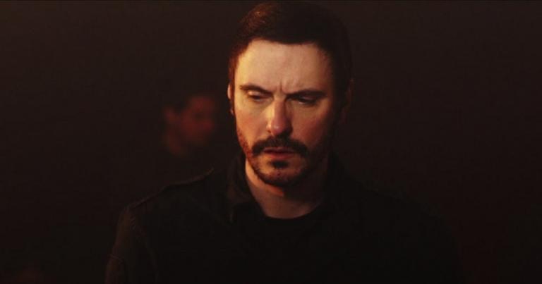 Breaking Benjamin prend son temps : la stratégie de Benjamin Burnley pour un album de qualité