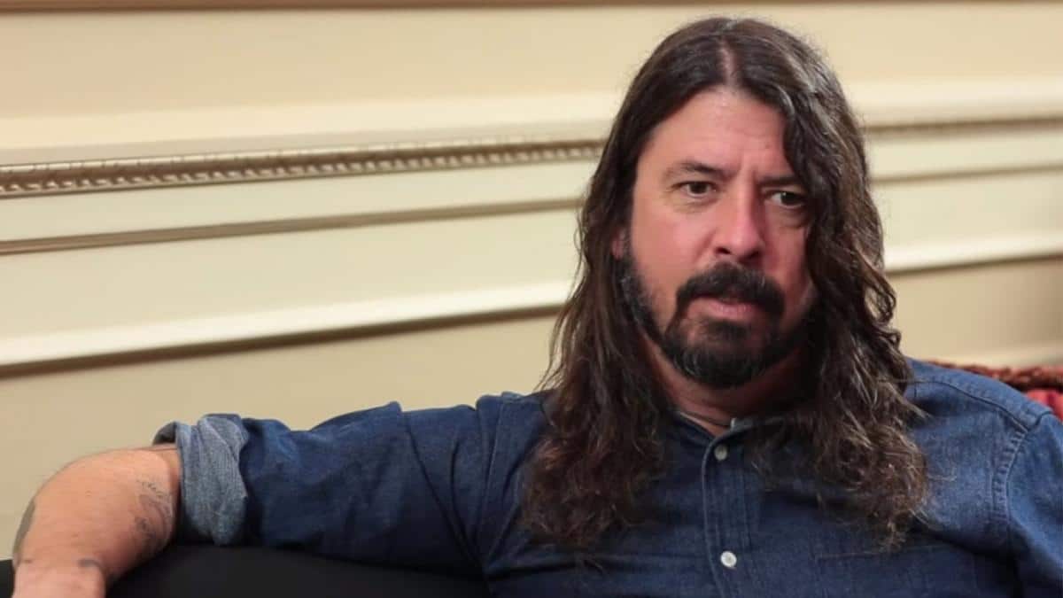 Dave Grohl de Foo Fighters fait l&rsquo;éloge de l&rsquo;hommage de Post Malone à Nirvana : « Ils ont assuré »