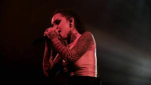 Regardez Jinjer jouer Dreadful Moments en live !