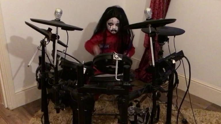 Slipknot : Regardez un enfant de 5 ans jouer Before I Forget à la batterie