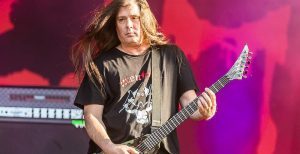 Le guitariste de Cannibal Corpse refait surface en ligne, et il a l&rsquo;air en bonne santé !
