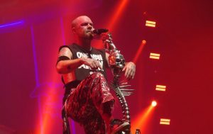 Five Finger Death Punch partage une version acoustique de The Wrong Side Of Heaven