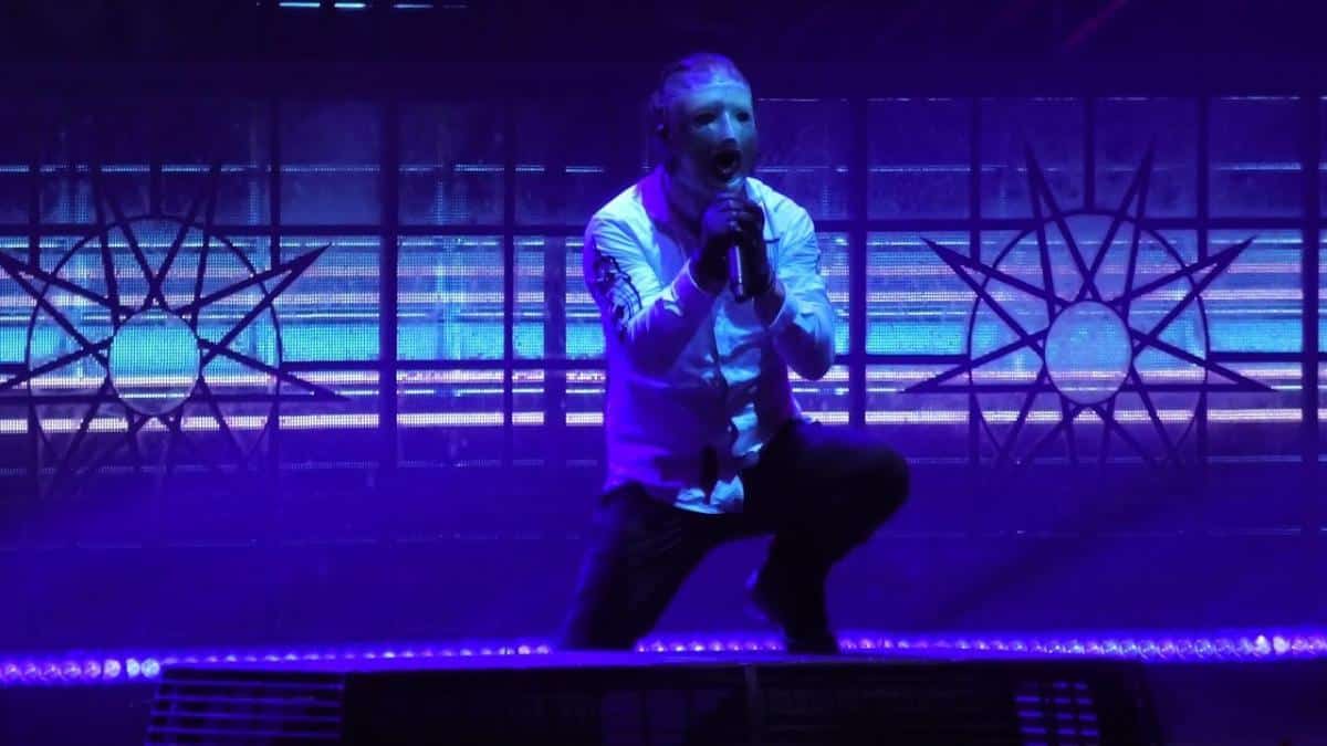 Regardez Slipknot jouer quelques chansons à Budapest
