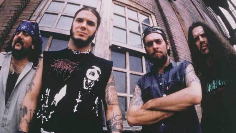 Regardez Pantera jouer devant 60 000 fans en 1998 !
