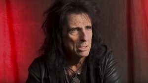 Selon Alice Cooper, les policiers racistes devraient être “éliminés”