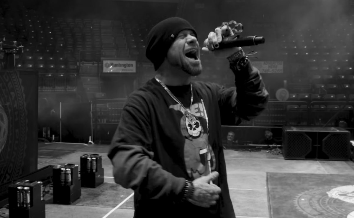 Five Finger Death Punch entre dans le Top 10 du Billboard 200 avec F8