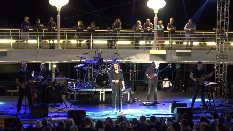 Regardez le concert complet de Haken au Cruise to the Edge 2018