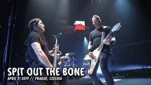 Metallica publie une vidéo live de Spit Out The Bone à Prague