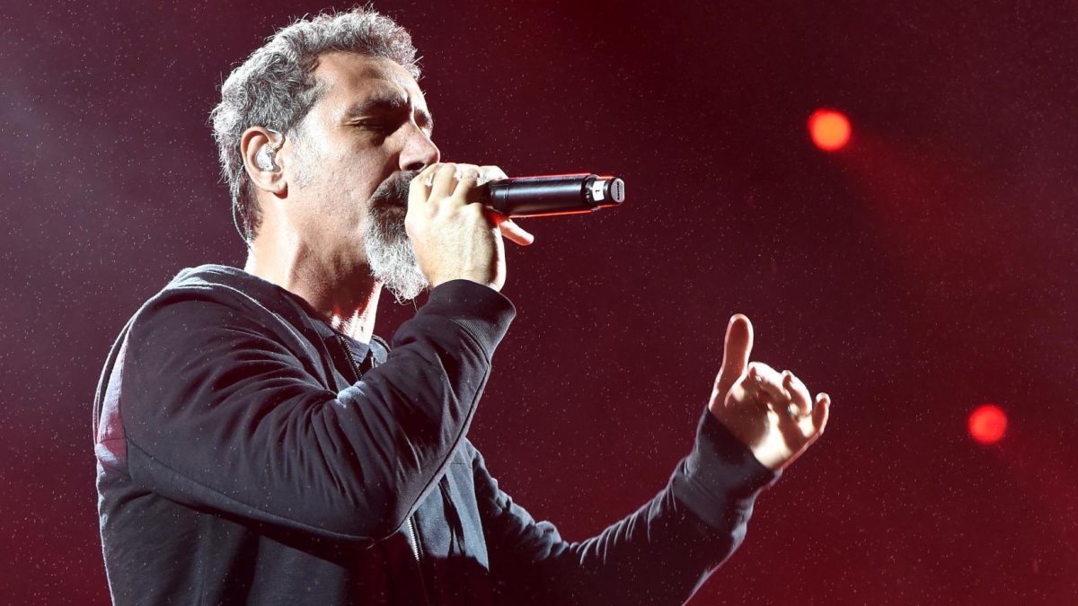 Serj Tankian de System Of A Down parle du génocide arménien au Parlement néo-zélandais (vidéo)