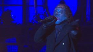 La vente aux enchères de Corey Taylor (Slipknot/Stone Sour) a permis de récolter 150 000 dollars pour l’aide COVID-19