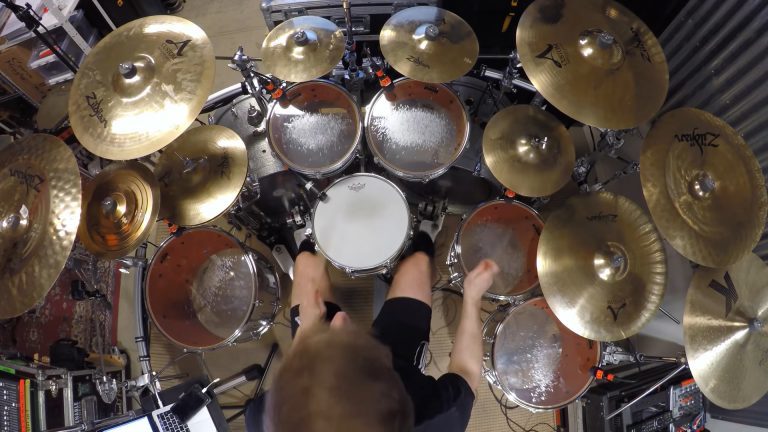 Soilwork partage un Drum Playthrough de son nouveau single Desperado