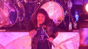 Testament joue sa nouvelle chanson Children Of The Next Level en live pour la première fois