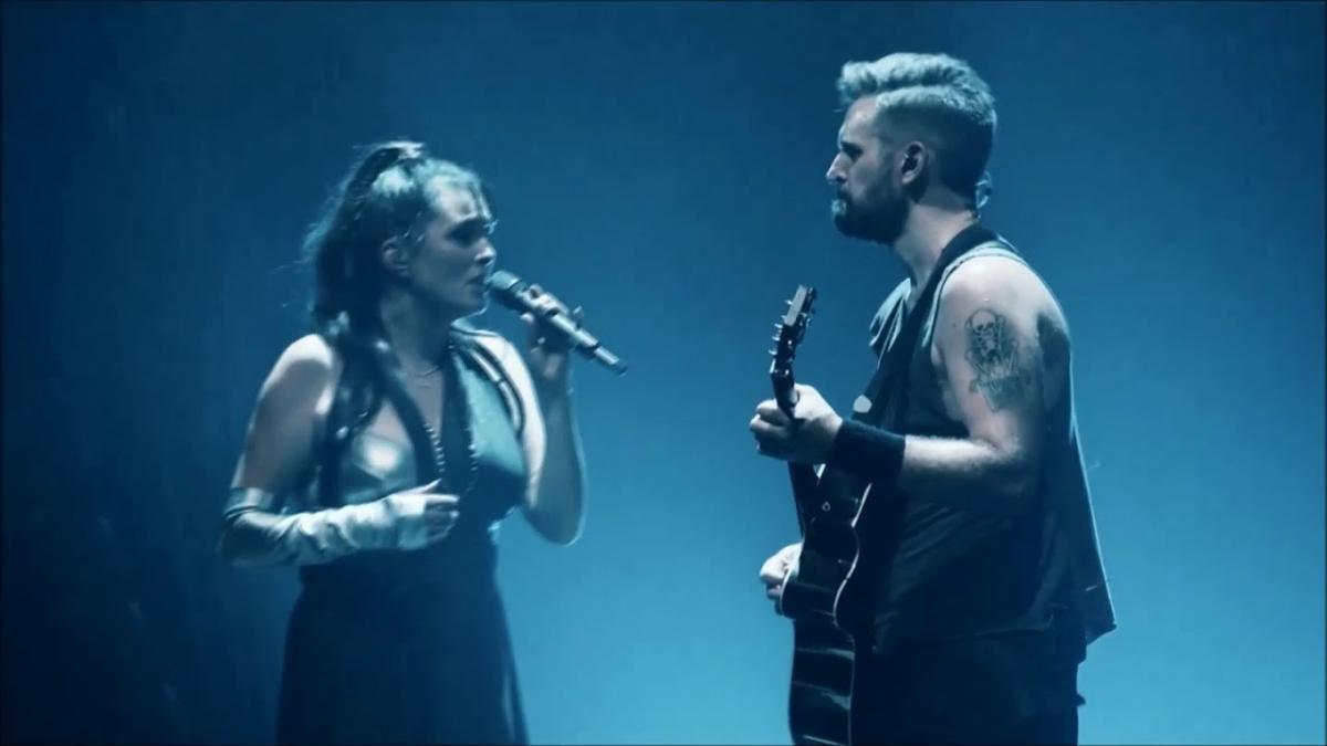 Within Temptation joue un concert acoustique sur Instagram dans le cadre de la série #TogetherAtHome (vidéo)