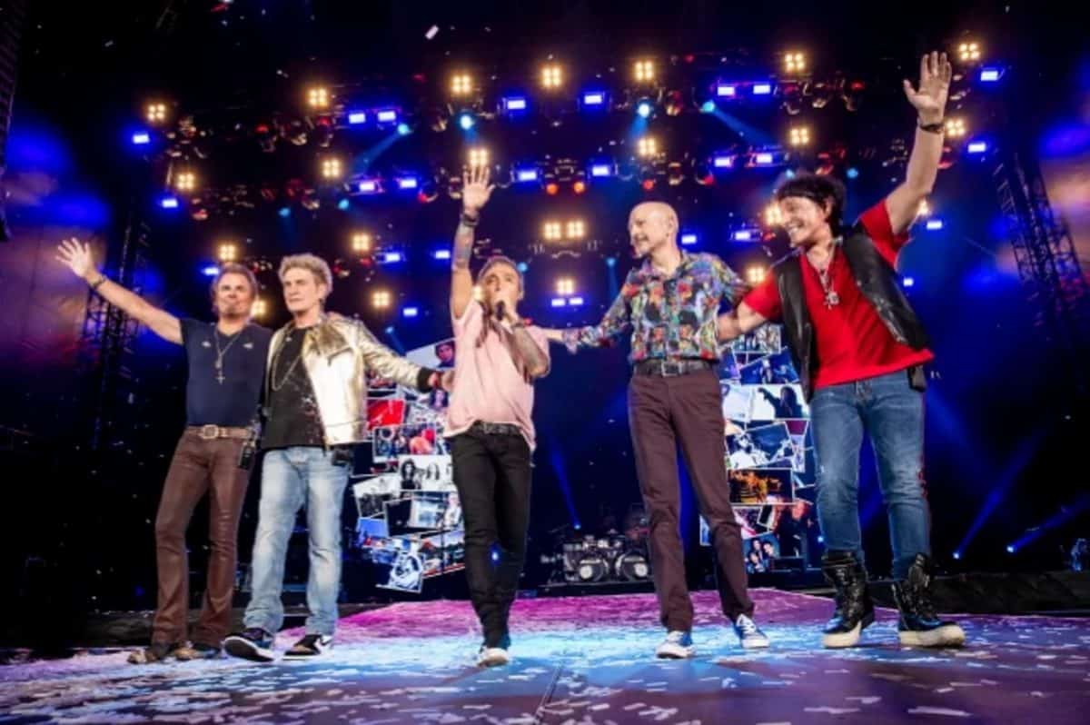 Don&rsquo;t Stop Believin&rsquo; de Journey devient le cri de ralliement des patients atteints du COVID-19 aux États-Unis