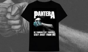 Pantera : Le t-shirt de distanciation sociale a permis de récolter 100 000 $ pour le fonds de secours de MusiCares