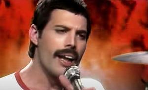 Queen : Le jour où la moustache de Freddie Mercury est apparue