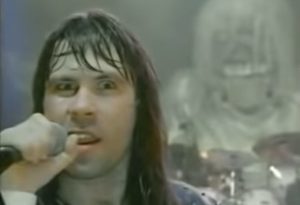 L&rsquo;histoire derrière la pub de Iron Maiden pour le port de la ceinture de sécurité