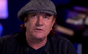 Brian Johnson de AC/DC fait l’éloge de la technologie qui l’a aidé à surmonter ses problèmes d’audition