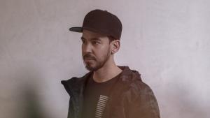 Mike Shinoda dit que Linkin Park n’a pas encore résolu ses “problèmes émotionnels” : “Ce n’est pas le moment” de faire notre retour