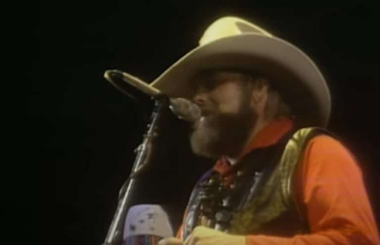 Le légendaire rockeur Charlie Daniels, compositeur de The Devil Went Down to Georgia, est mort à 83 ans