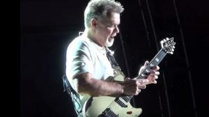 Eddie Van Halen était “super enthousiaste” à l’idée de retrouver Michael Anthony pour une tournée des stades de Van Halen