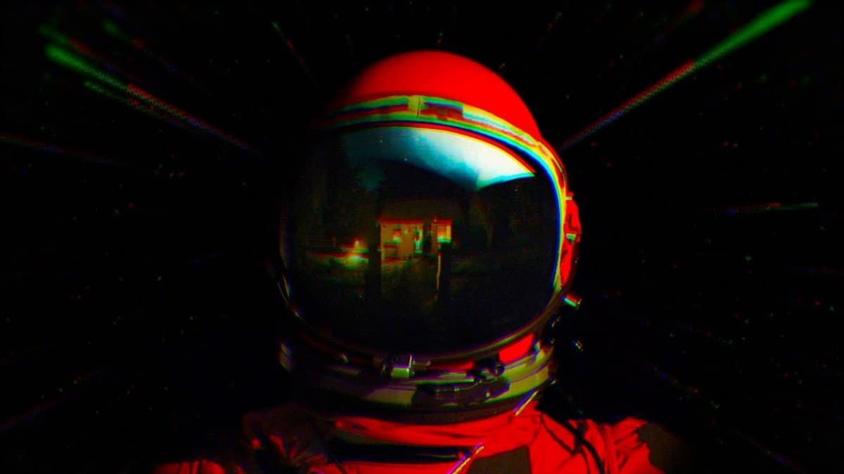 Falling In Reverse sort une chanson bonus, Carry On