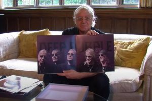 Regardez Ian Paice de Deep Purple déballer le coffret de Whoosh!