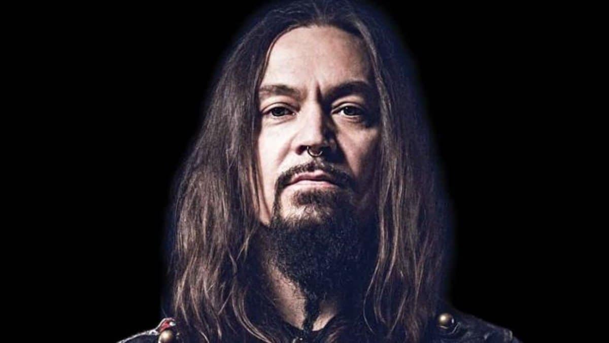 Tomi Joutsen de Amorphis : « J&rsquo;ai vu beaucoup de gens se droguer et il n&rsquo;y a rien de glorieux là-dedans »