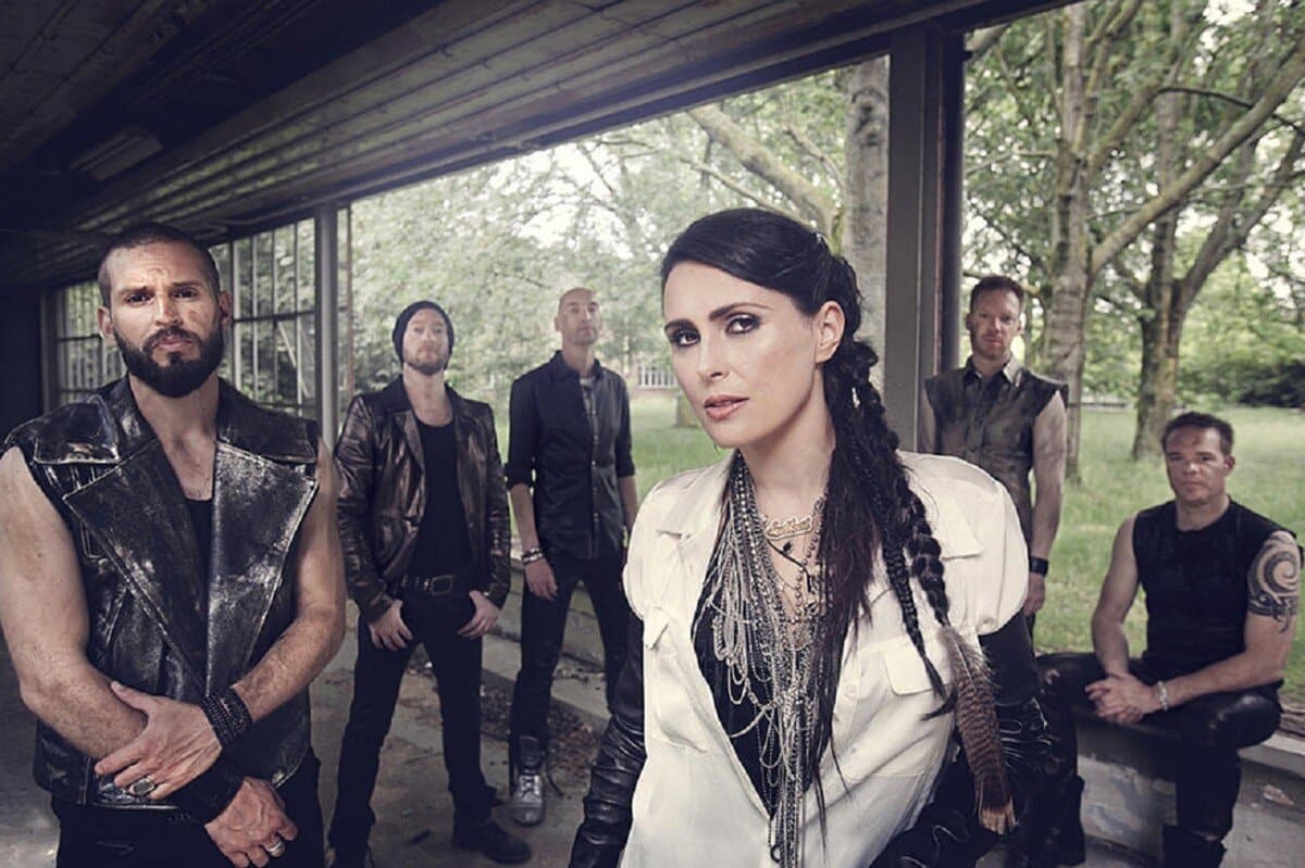 Sharon den Adel : « Dans le nouvel album de Within Temptation, les questions sociales seront à l&rsquo;honneur »