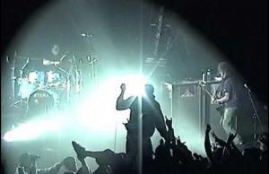 Regardez ce concert de Deftones datant de 2000 !