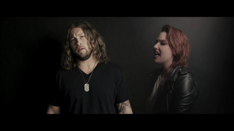Écoutez le duo de Lzzy Hale de Halestorm avec Cory Marks sur Out In The Rain