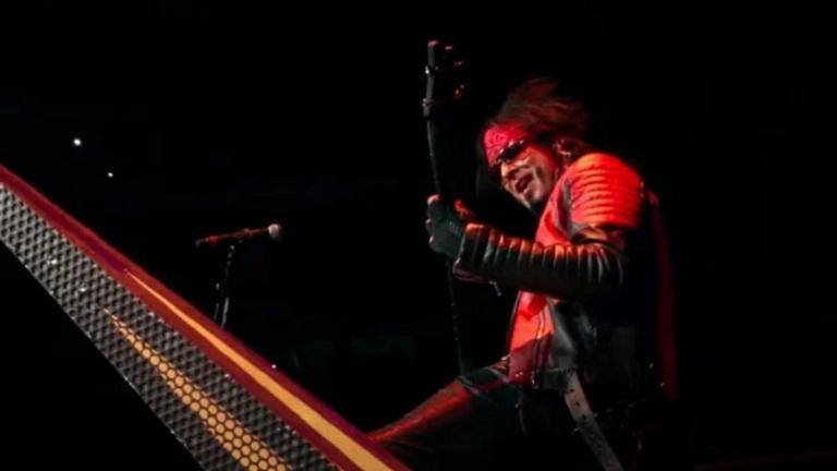 Nikki Sixx de Mötley Crüe dit qu’il est “le bassiste le plus sous-estimé de tous les temps”
